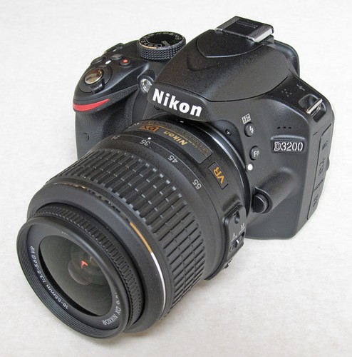 Nikon d3200 reflex nuova - nikon,